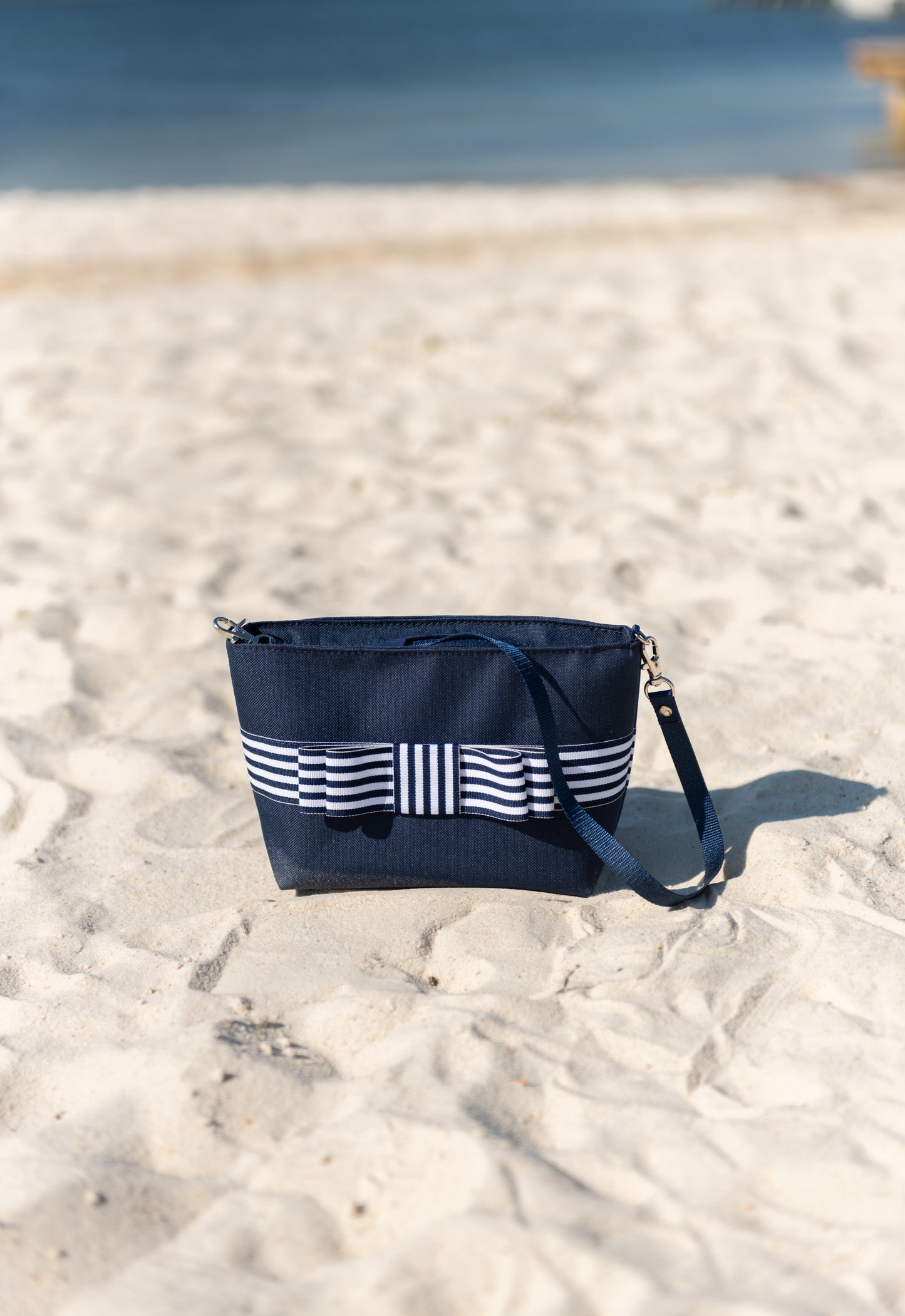 Captain Clutch: Navy Narrow Stripe