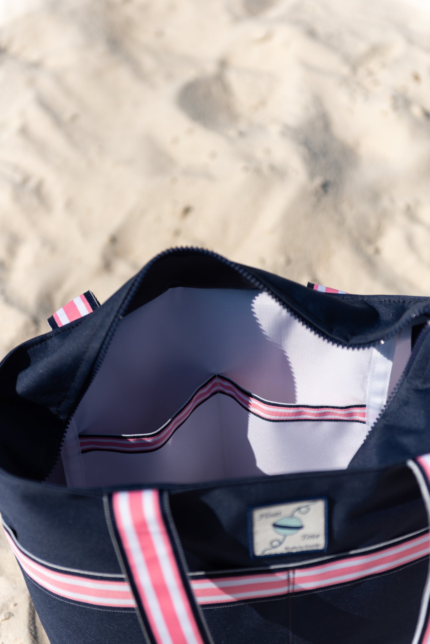 Cruiser Tote: Pale Pink Stripe