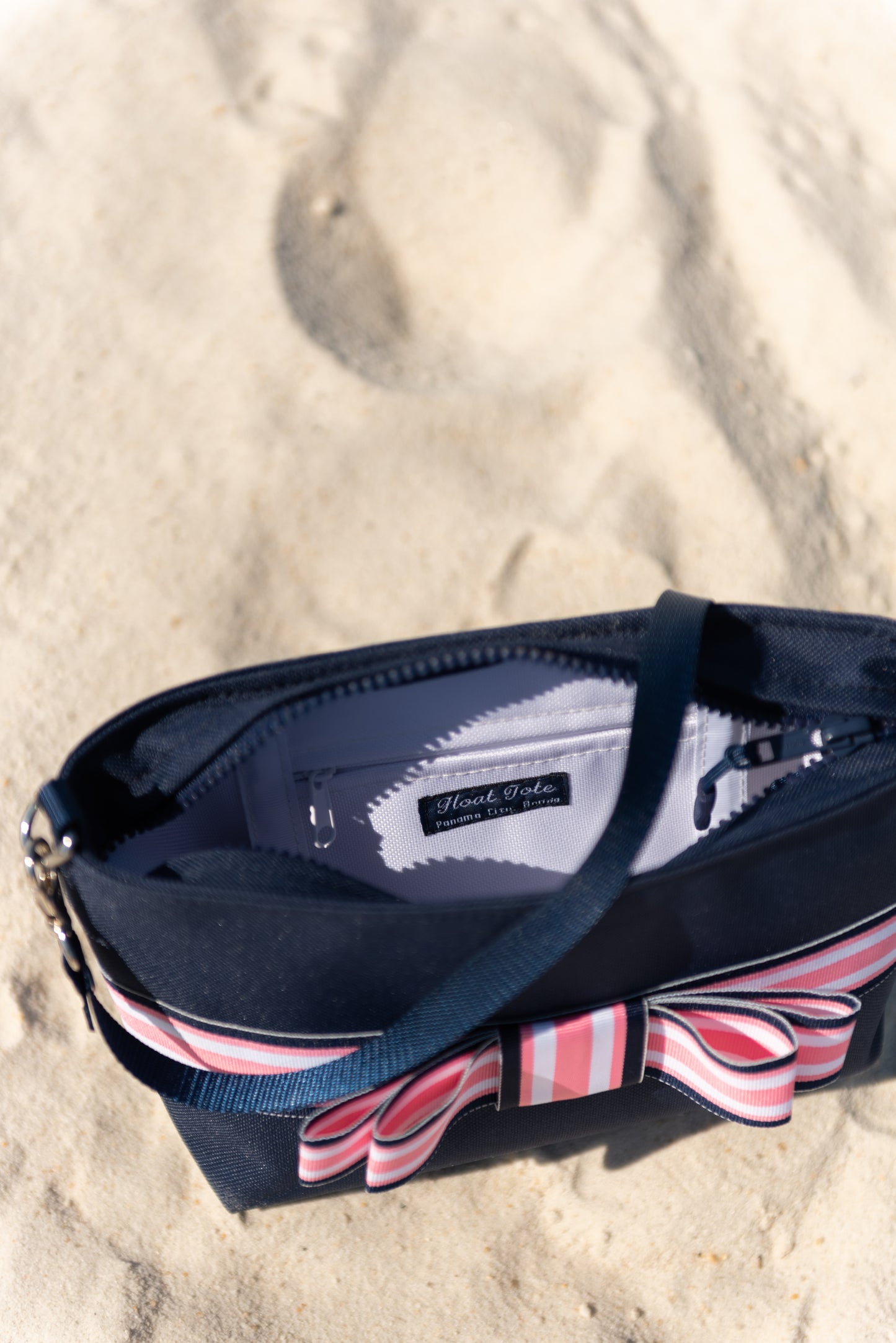 Captain Clutch: Pale Pink Stripe