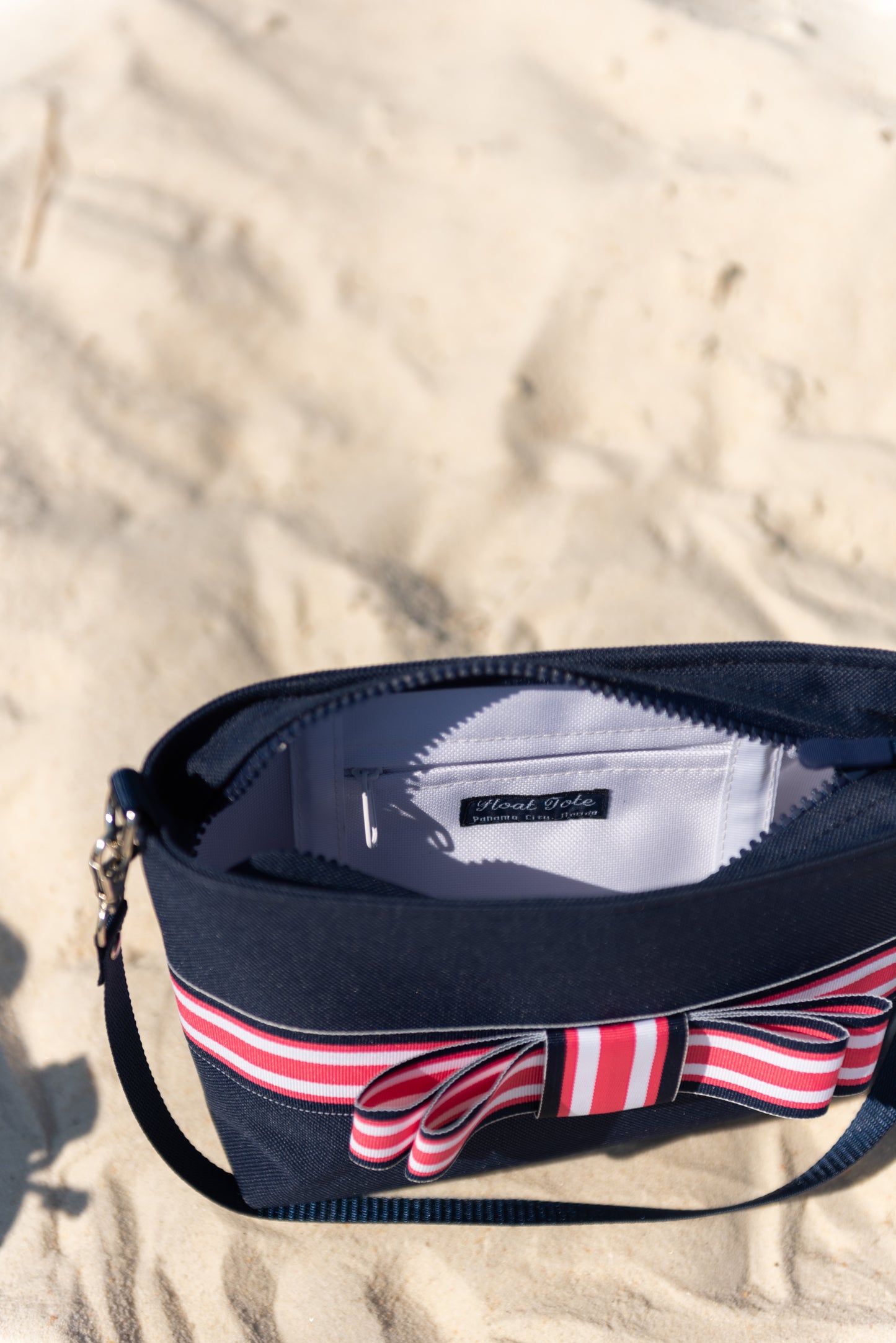 Captain Clutch: Raspberry Stripe