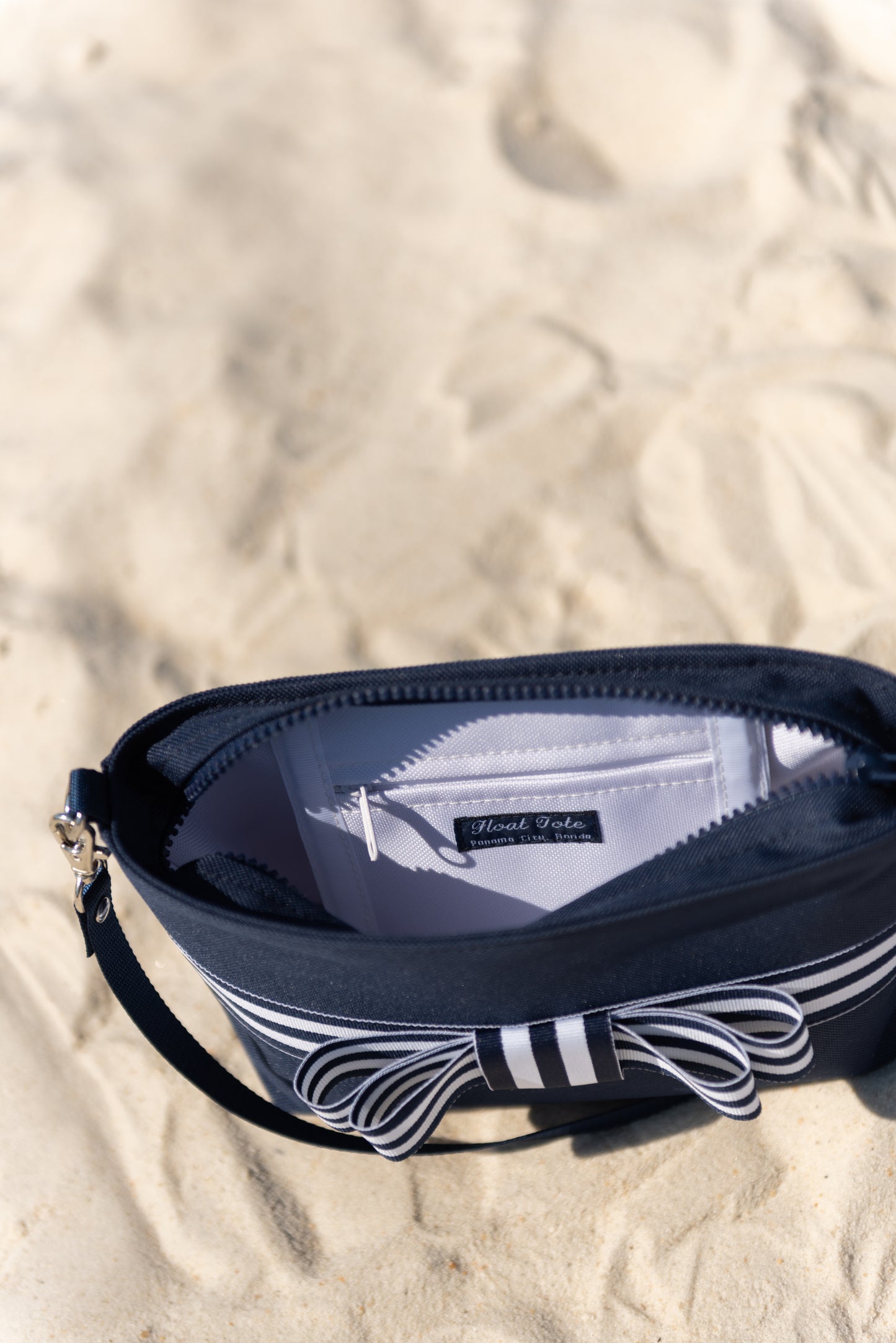 Captain Clutch: Navy Wide Stripe