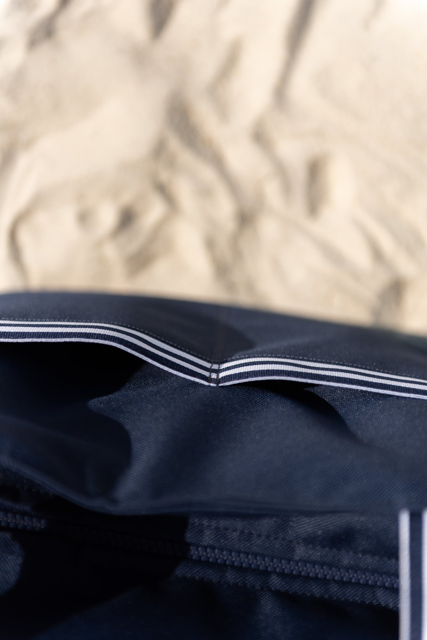 Cruiser Tote: Navy Wide Stripe