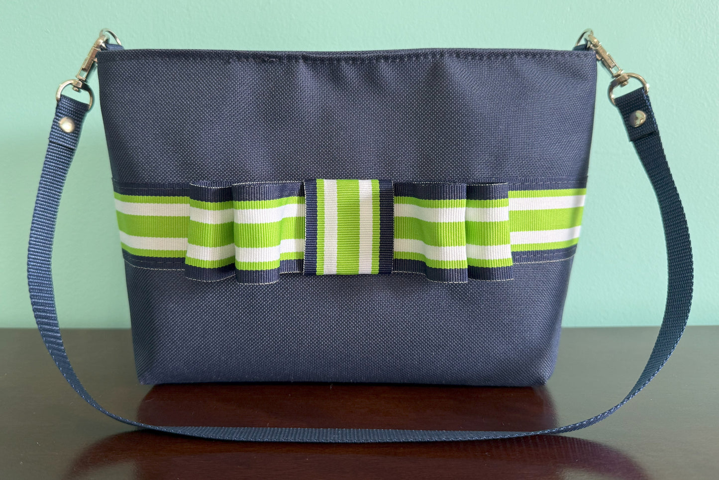 Captain Clutch: Lime Green Stripe