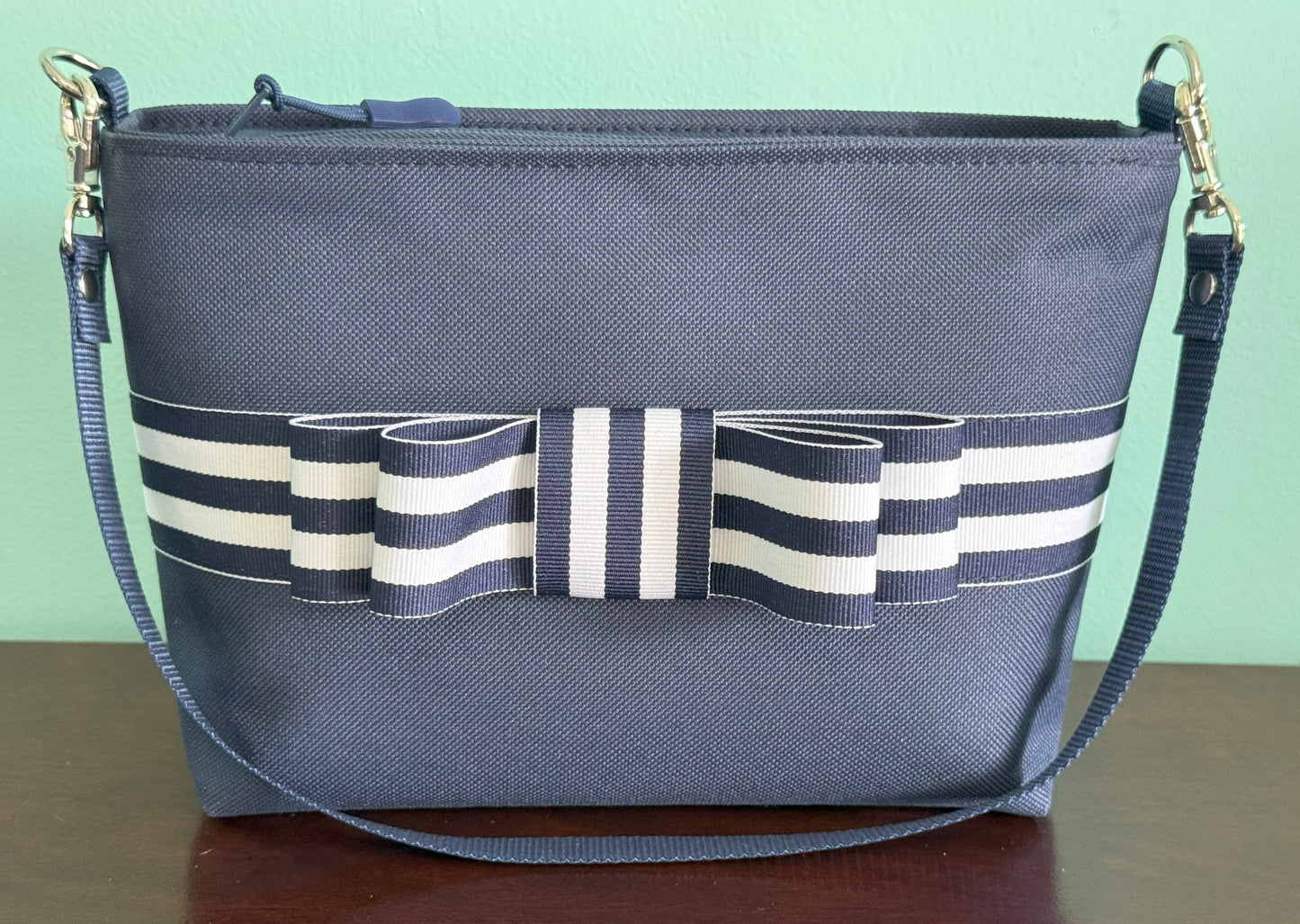 Captain Clutch: Navy Wide Stripe