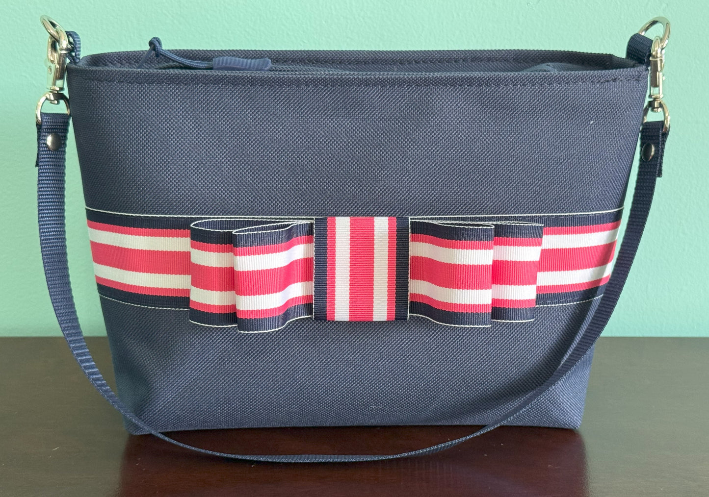 Captain Clutch: Raspberry Stripe