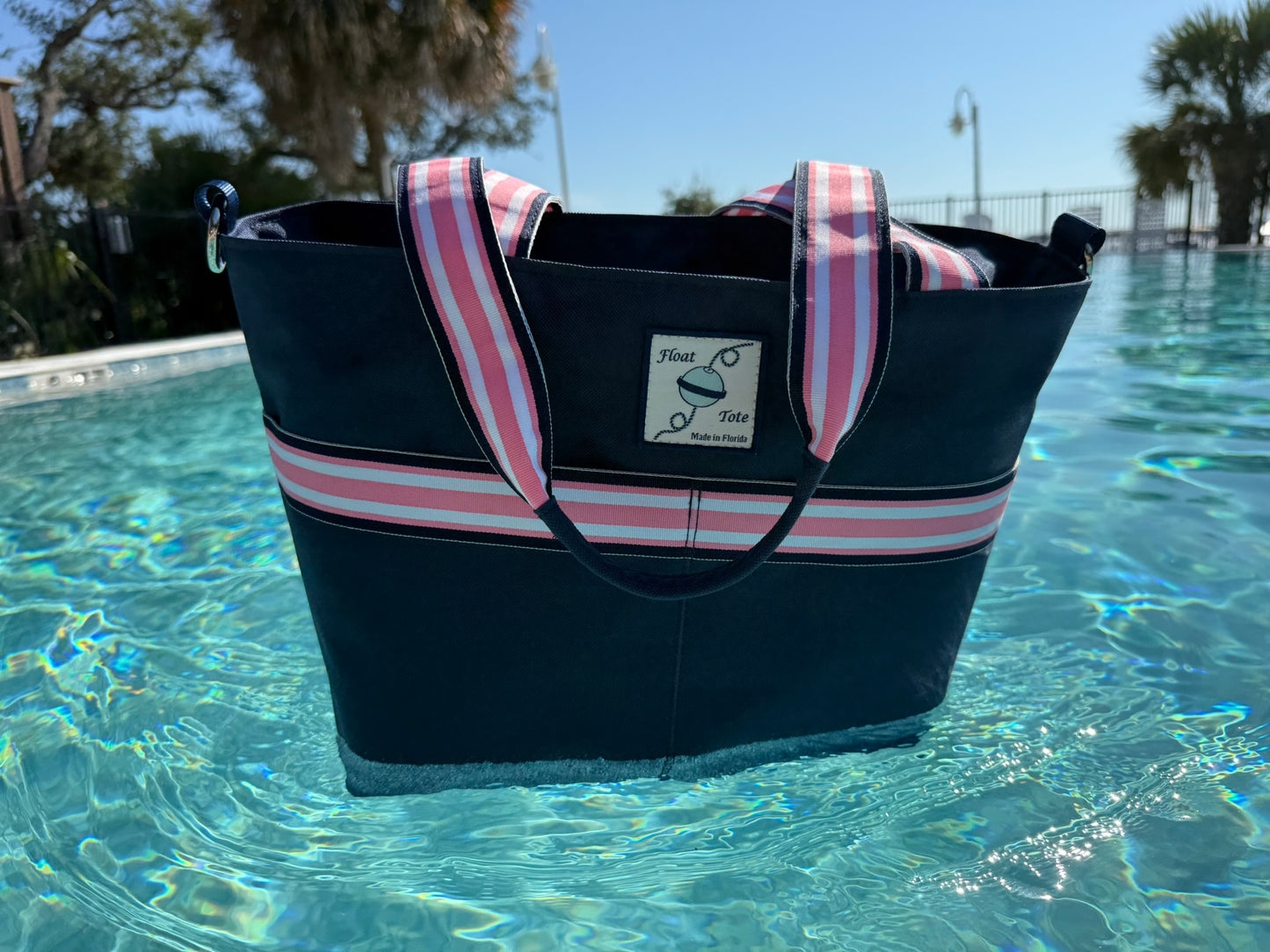 Cruiser Tote: Pale Pink Stripe
