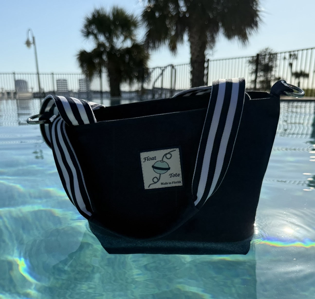Club Tote: Navy Wide Stripe